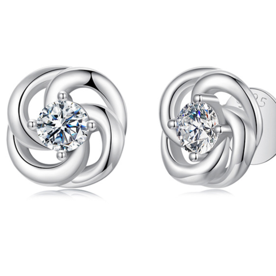 Four-Leaf Clover Lucky Charm Necklace & Earrings Set – Moissanite Gift for Her