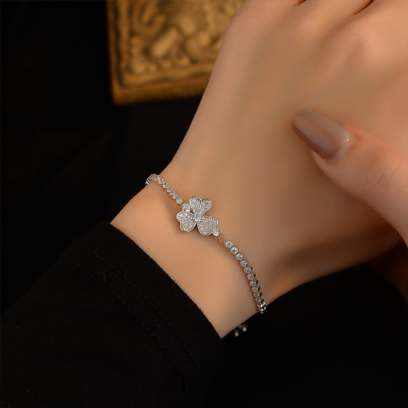 Clover Zirconia Bracelet – Adjustable Friendship & Gift Bracelet in S925 Silver