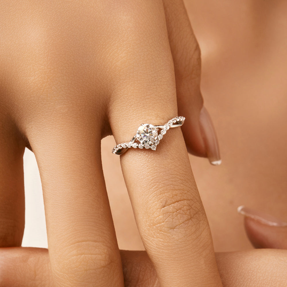 Moissanite Daily Wear Ring – Minimalist Promise Ring in S925 Sterling Silver