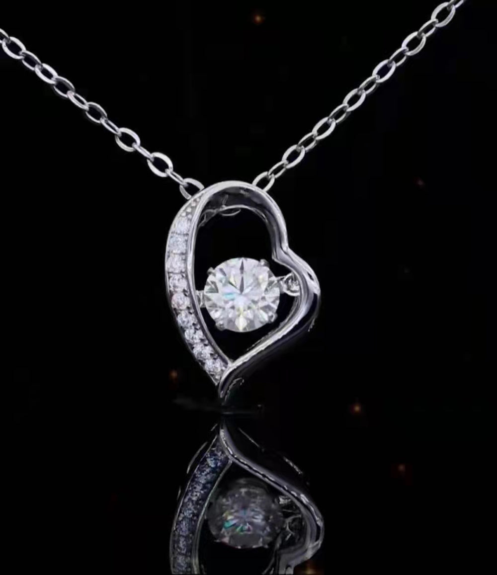 Lucky Clover Moissanite Necklace – Meaningful Gift Necklace in S925 Silver